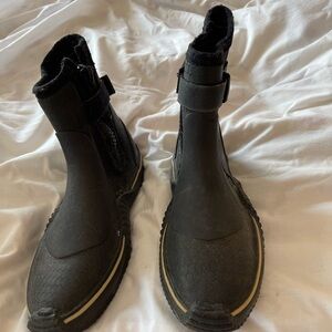 Gill sailing boots